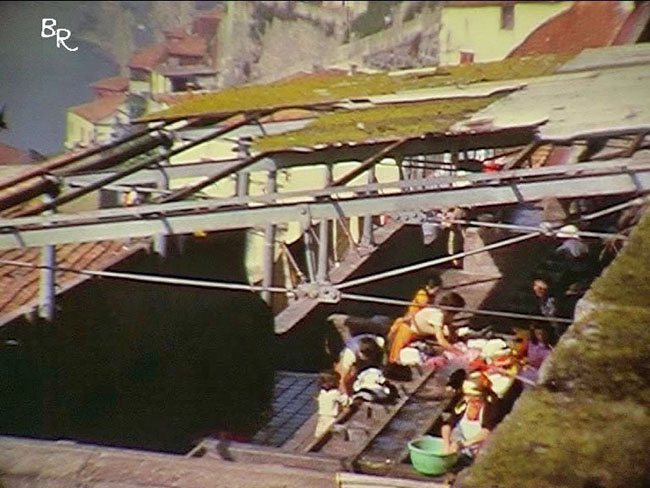  Öffentliche Waschküche in Porto