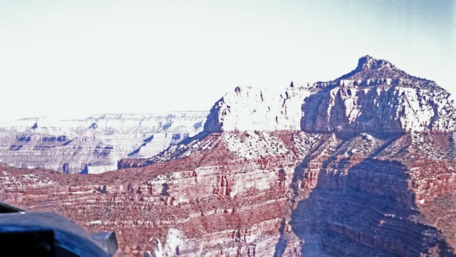 Ein Flug durch die Schluchten des Gran Canyon