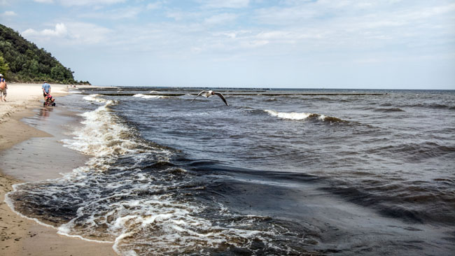 Man hört förmlich die Ostsee aufs Ufer klatschen